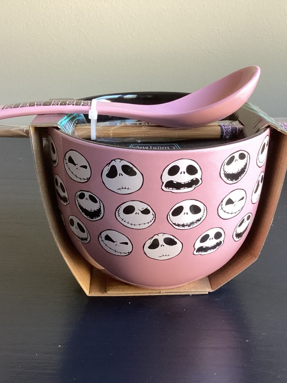 NEW Disney Nightmare Before Christmas Ramen Bowl, Spoon, Chopsticks